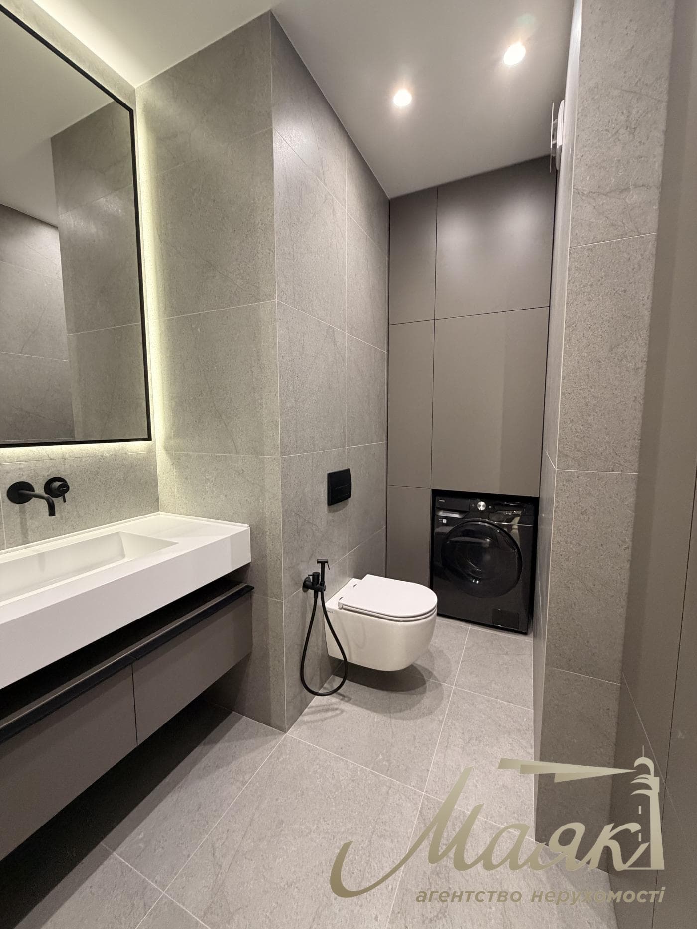 2-Bedroom Apartment for Sale in the Delmar Residential Complex, Verkholyad Street (Dragomirova)