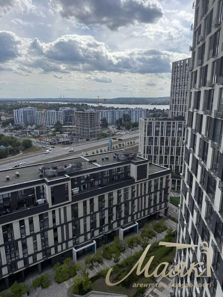 For sale 3k apartment 90m2 LCD Slavutich 2.0