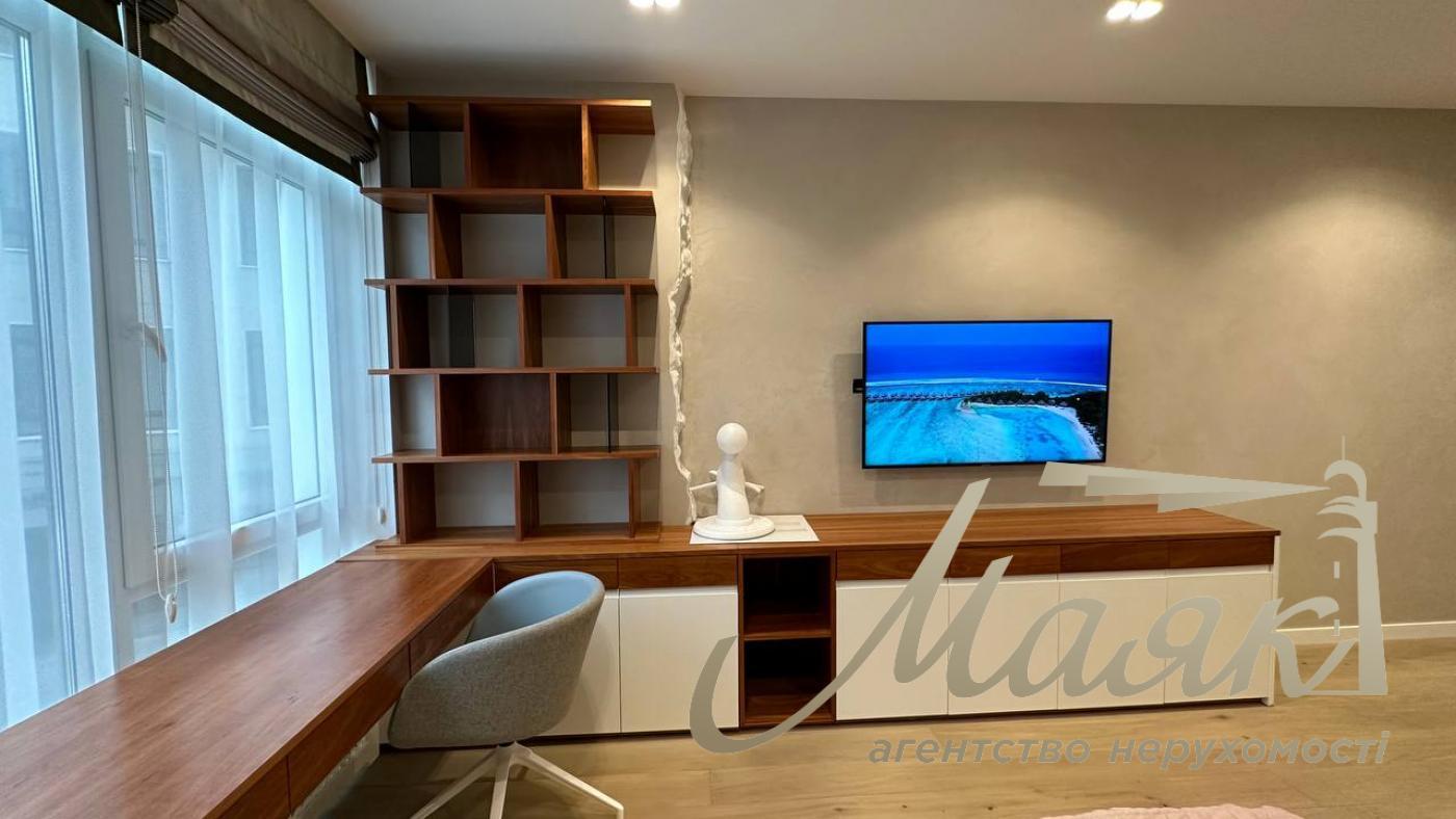 Продаж квартири 144 м2 у ЖК Бульвар Фонтанів, вул. Саперне Поле, Печерськ, Київ