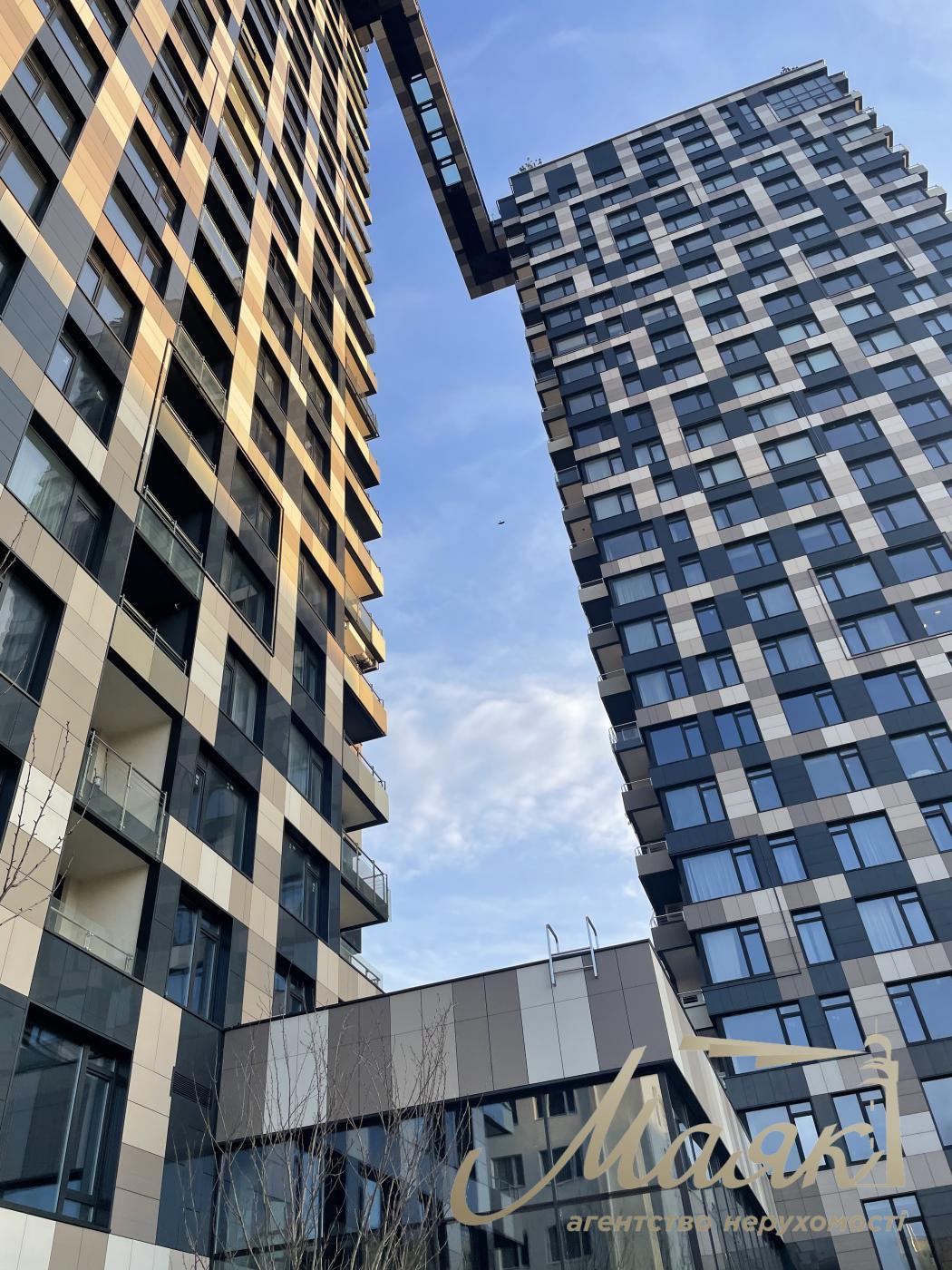 Rent 3k apartment 85m2 in elite residential complex Tetris Hall