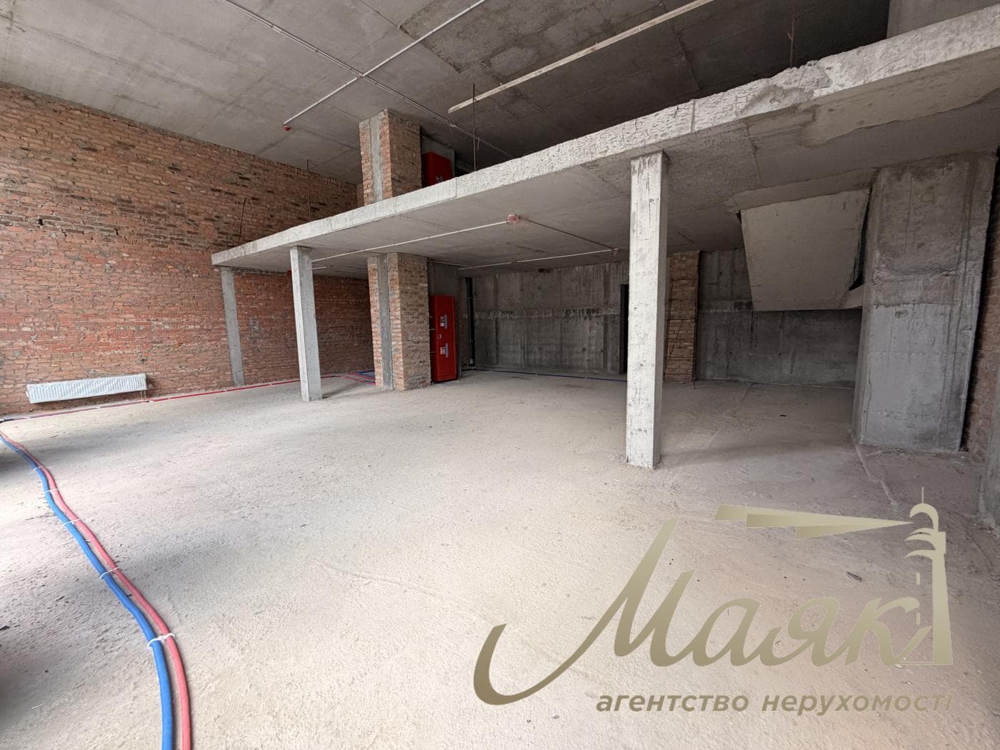 Commercial facade premises for rent in the residential complex "Novopecherskie Lipki"