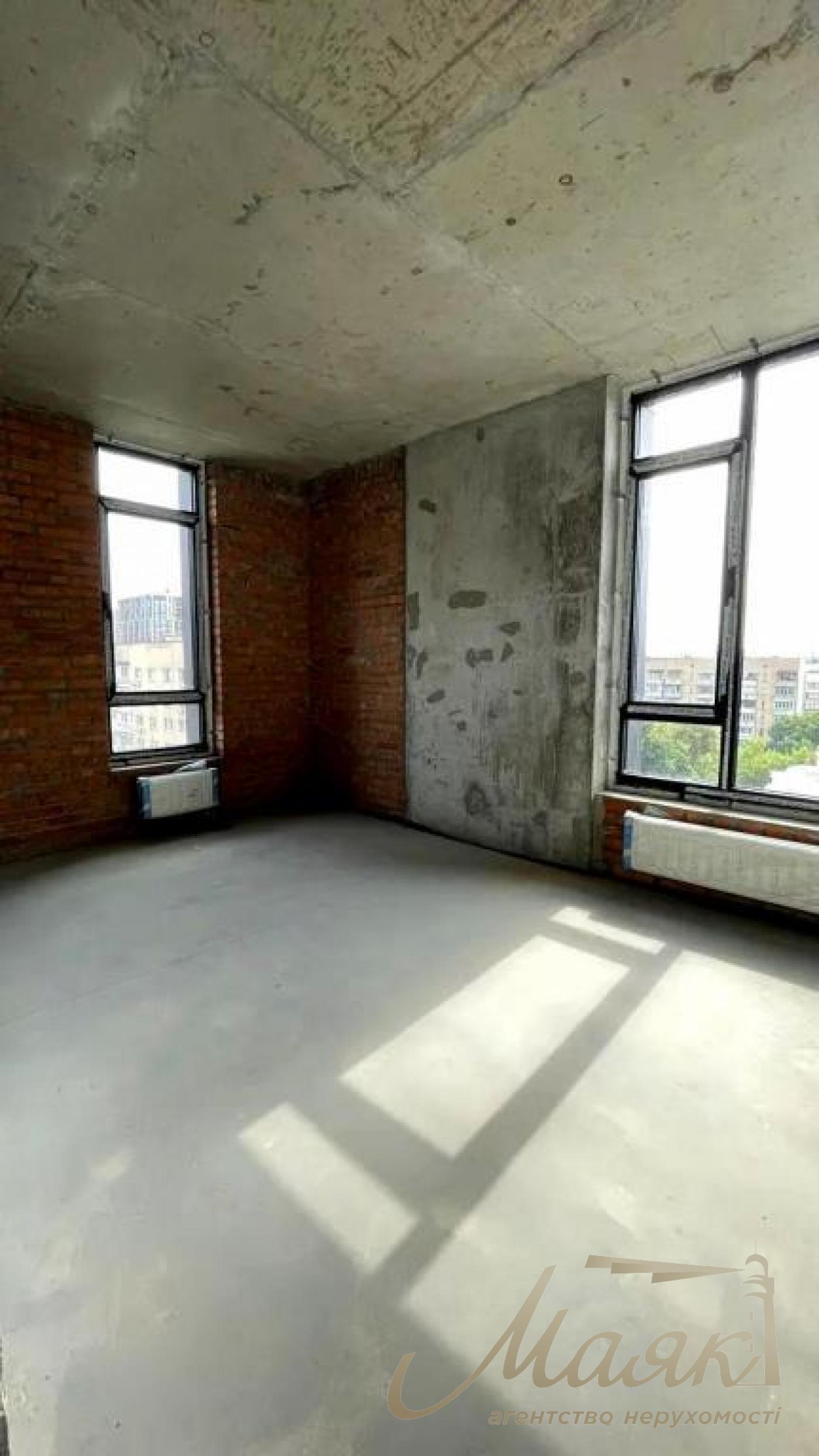 Продаж 3-к квартири ЖК TRIIINITY