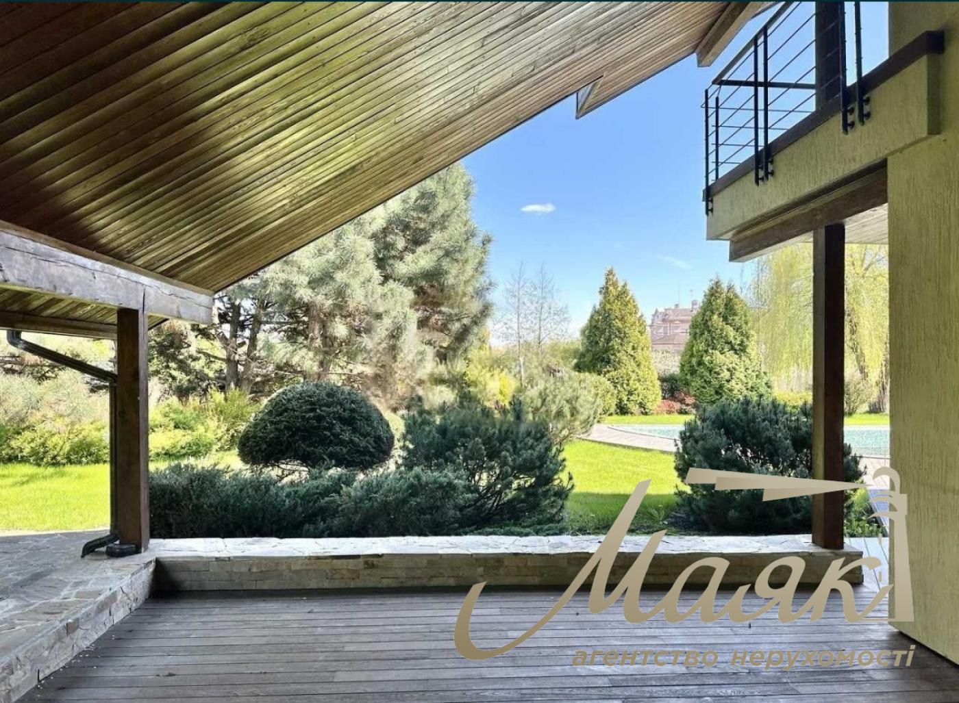 Sale of a house with a swimming pool and access to the Dnieper 300m2 Dam Koncha-Zaspa, Kozin