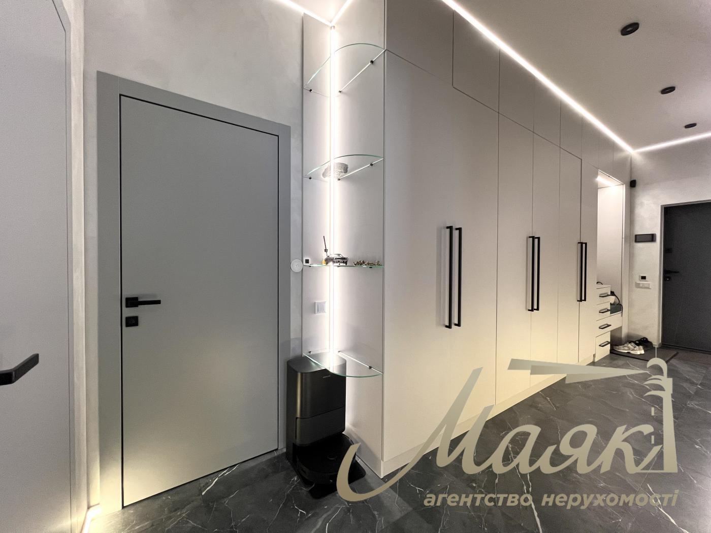 Продажа 3-комнатной квартиры с террасой в ЖК «Итальянский квартал» Оболонский район