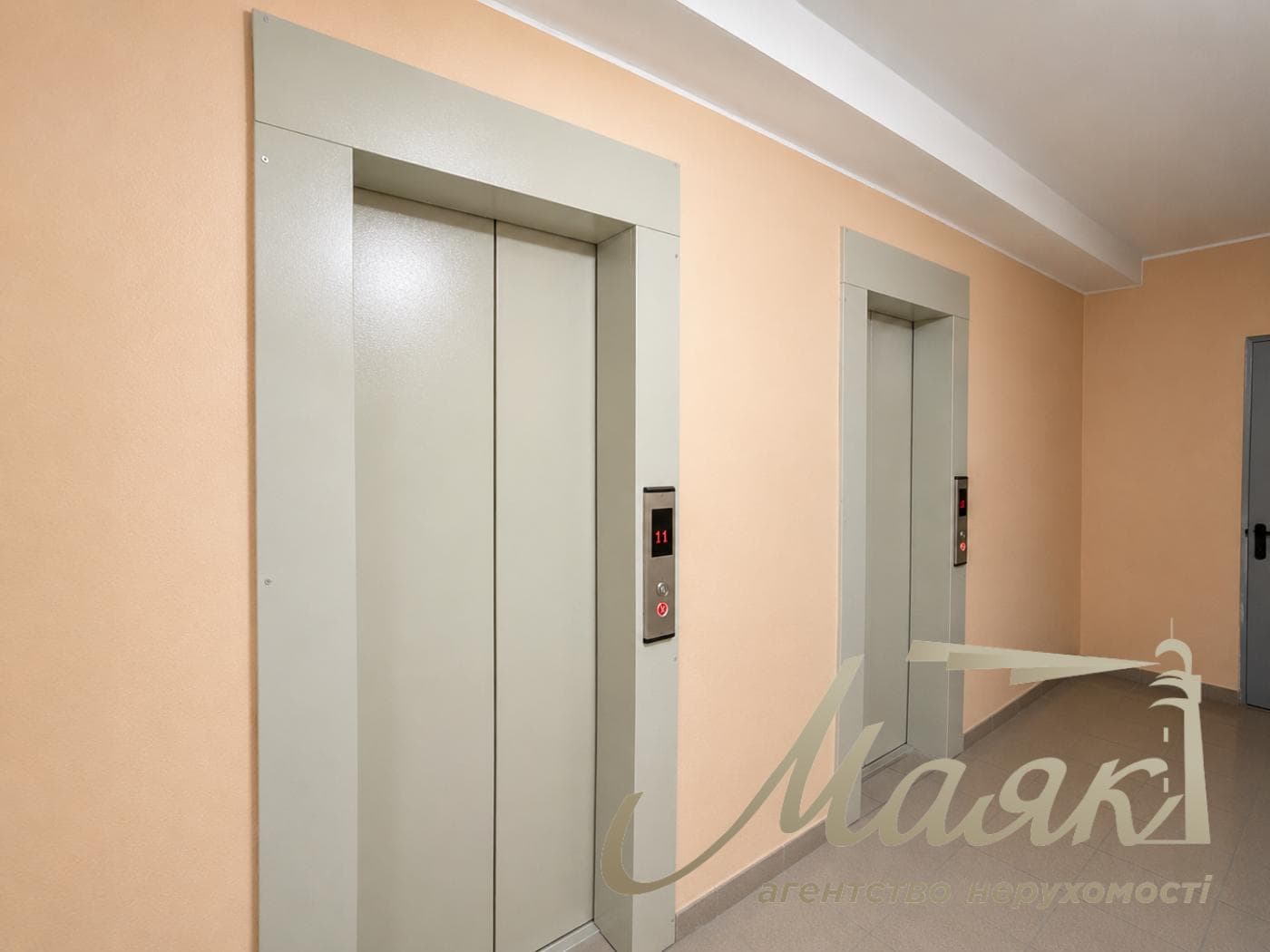Продаж 1-кімнатної квартири з ремонтом у ЖК The Lakes, Голосіївський район, провулок Ясинуватський, Деміївка, Київ