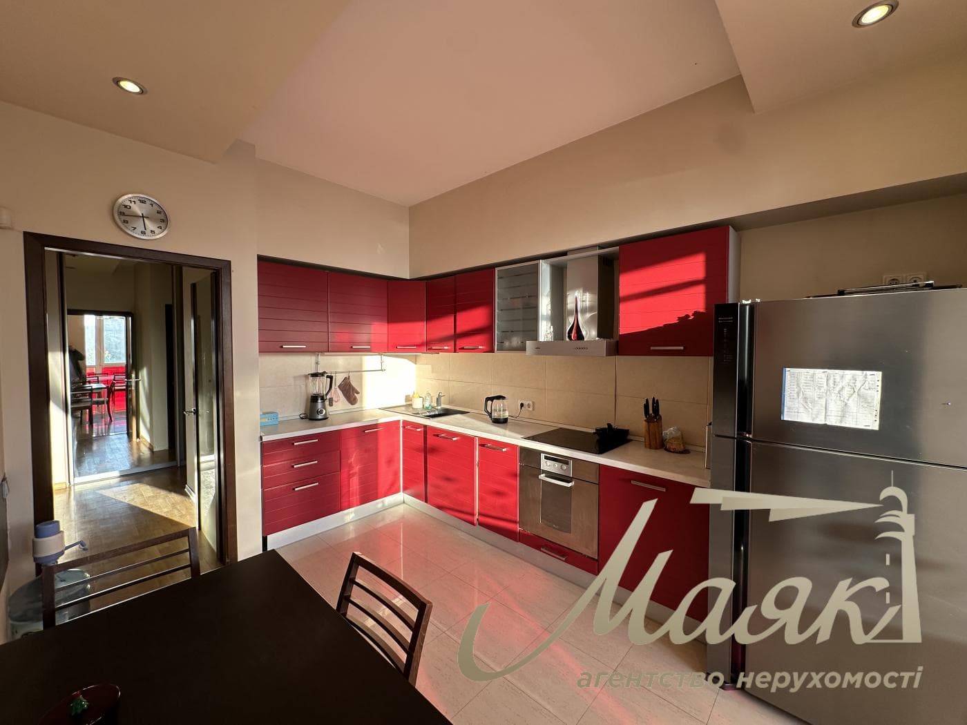 3-bedroom apartment (122 m²) for rent at 10-A Ivasyuka Ave.