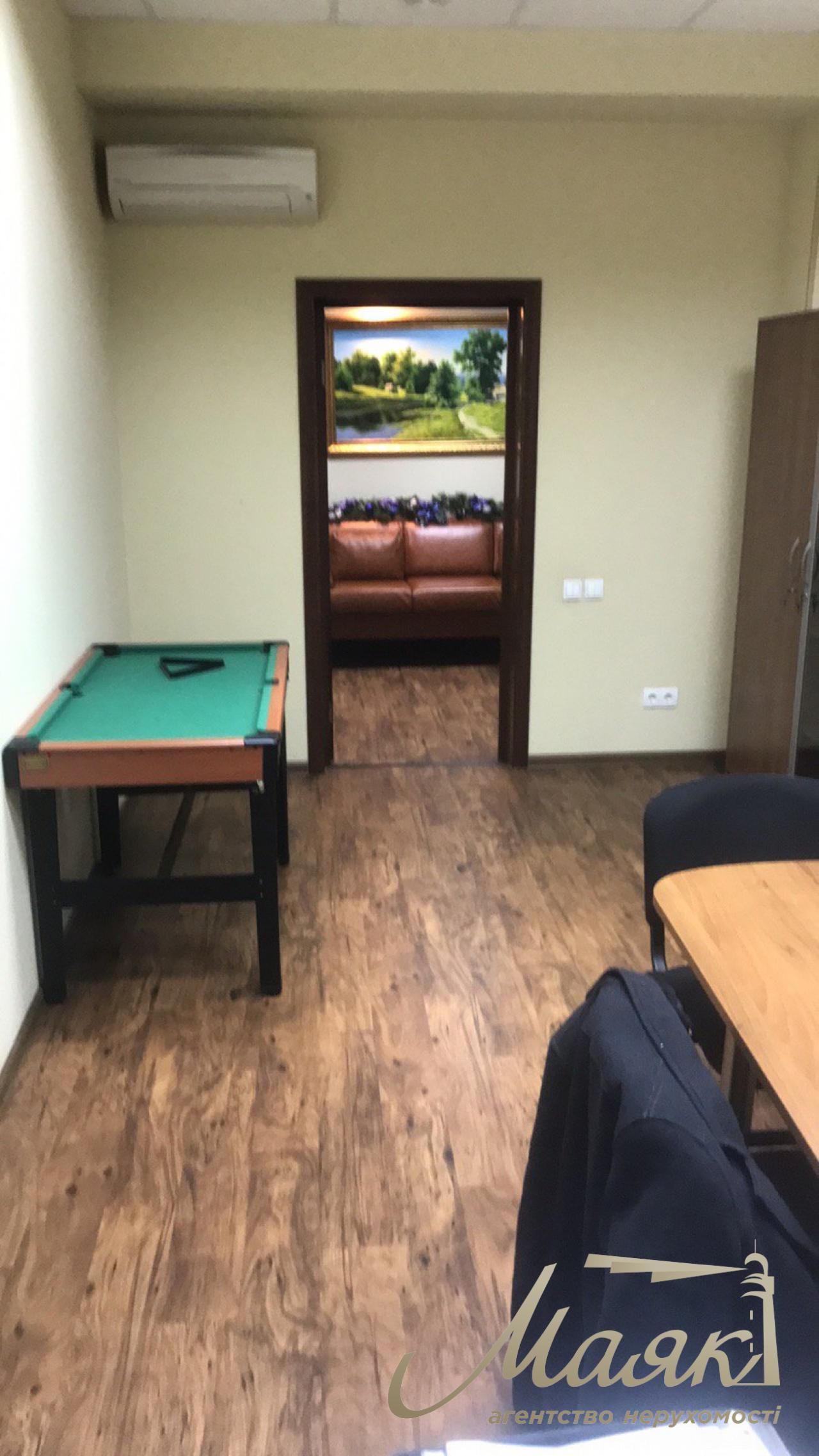 Sale of Office building 2500m. with repairs st. Boryspilska 19b