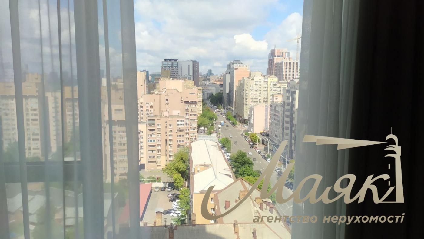 Rent of 4-room apartment, residential complex Atlantic, Antonovicha (Gorky) street, Vladimirsky market.2