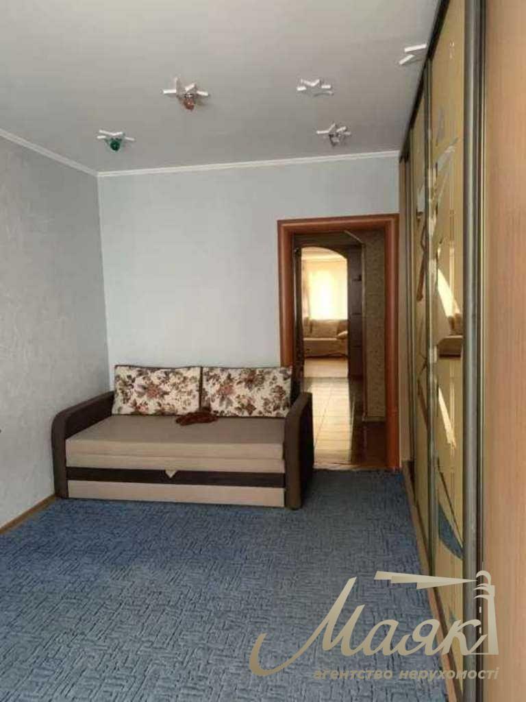 For sale 3k apartment, 110m2, vul.Akhmatovaї, 43