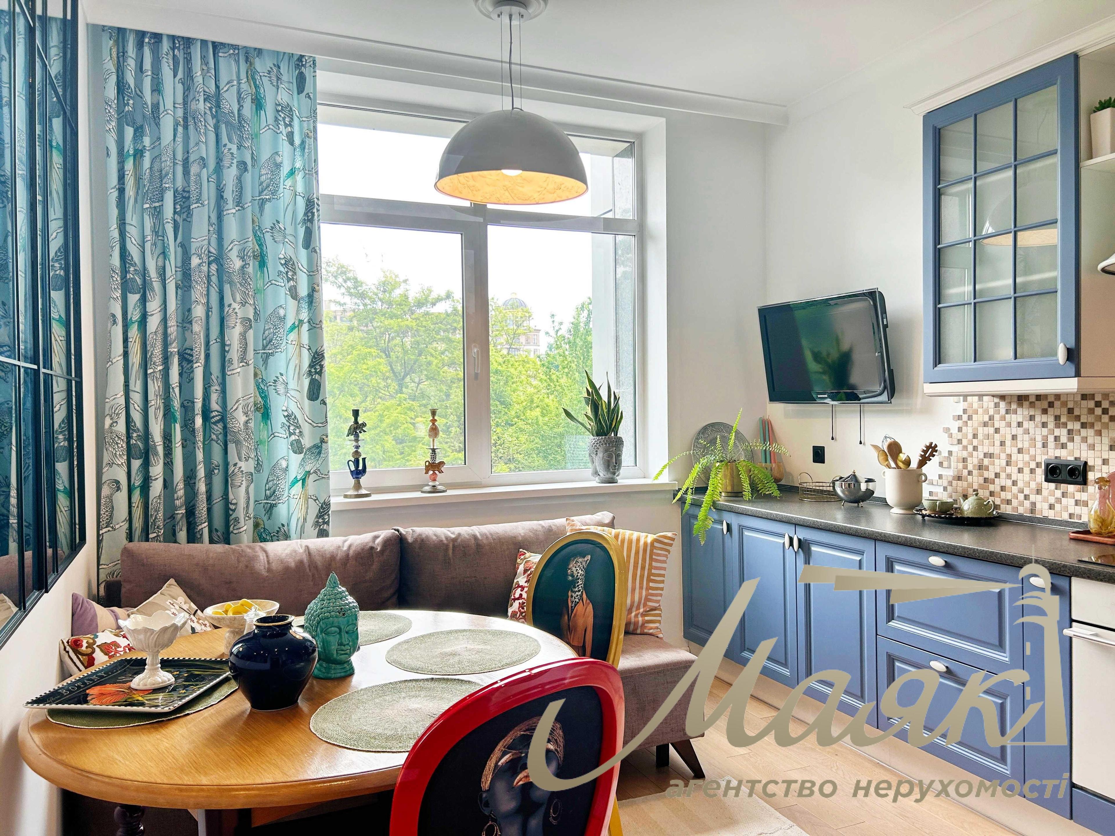 For sale 1k apartment 52m2 in LCD Novopecherskie Lipki, Dragomirova/Verkhoglyada 3, Pecherskiy district.