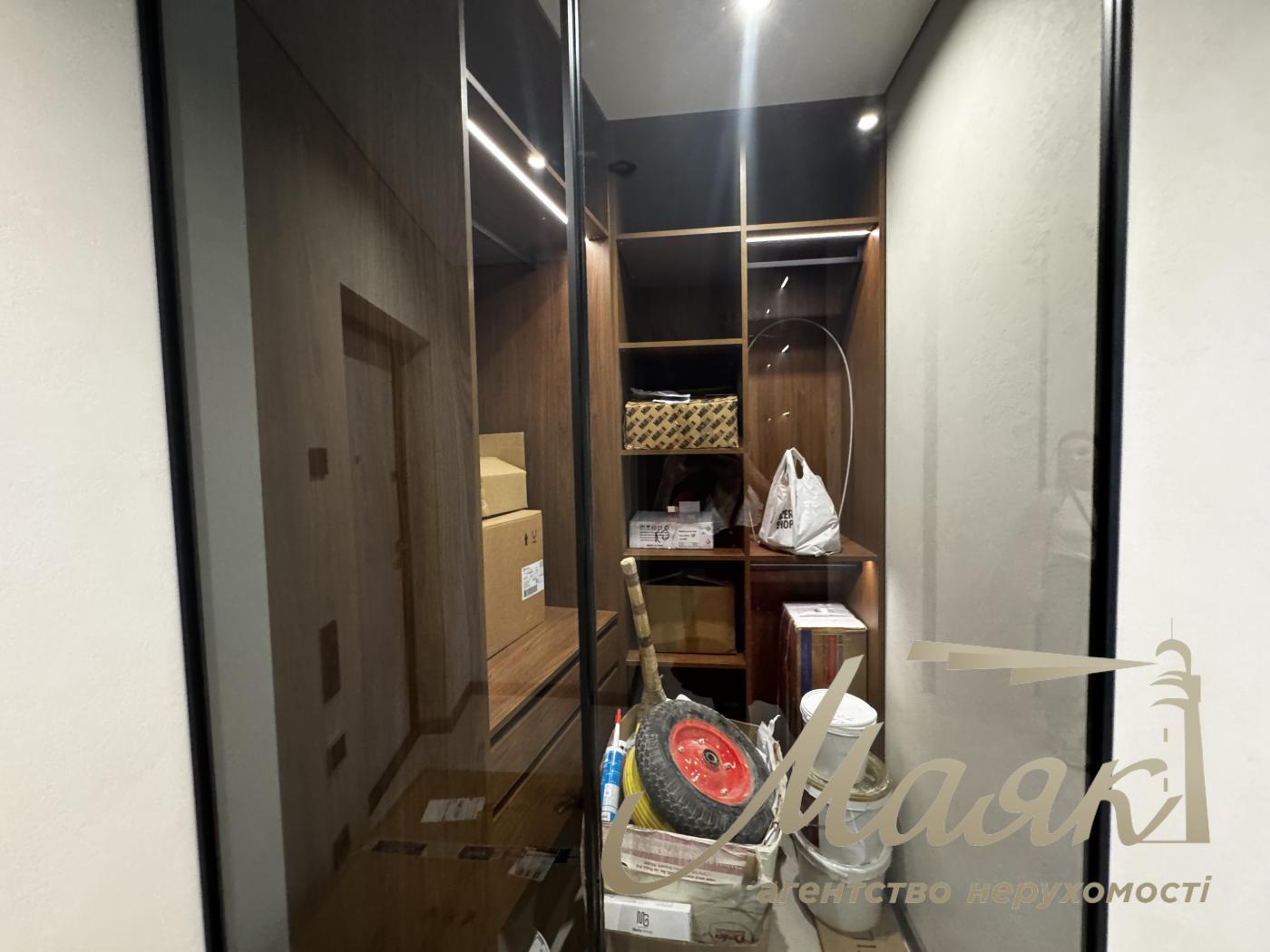 For sale 3-bedroom apartment in LCD Great