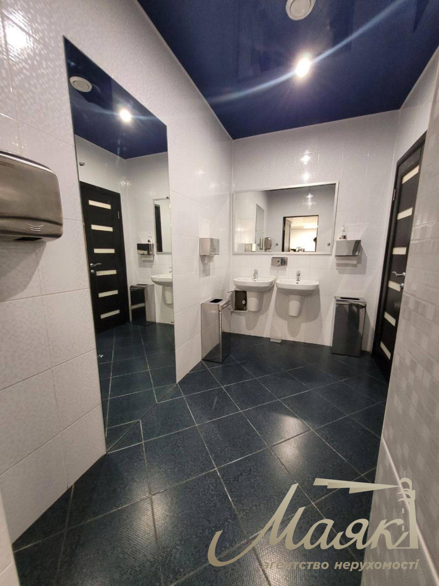 Оренда офісу 270м2 у центрі міста, вул. Скоропадського