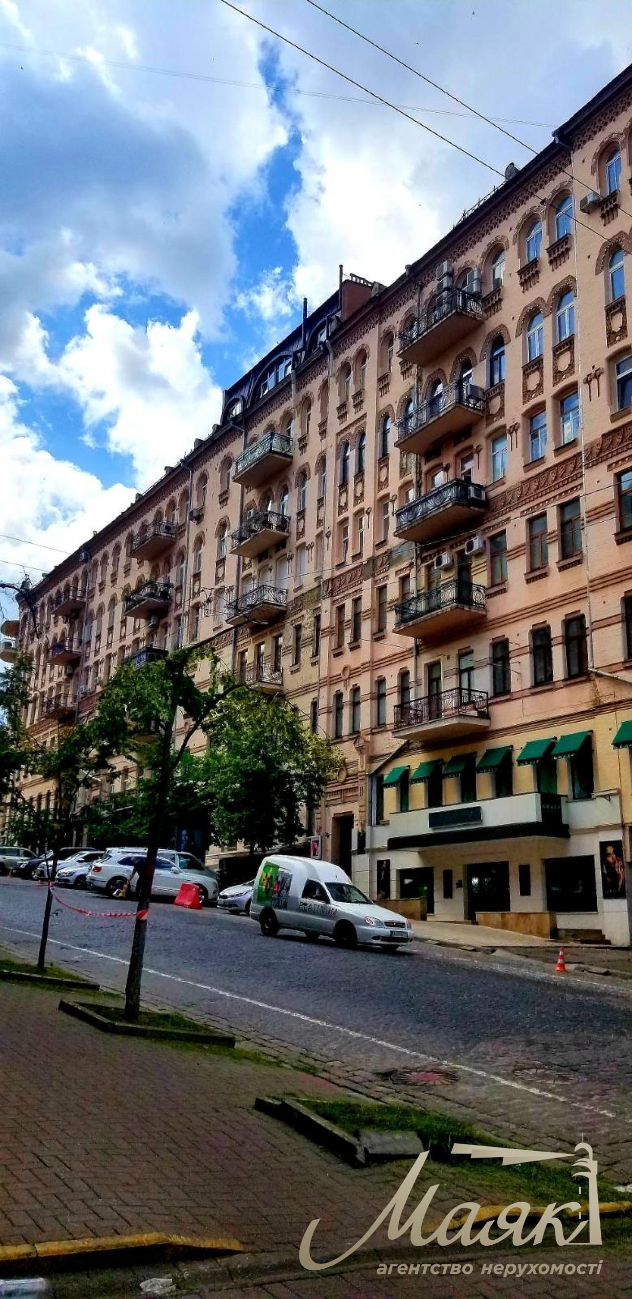 Продаж дворівневої п'ятикімнатної квартири в історичному центрі Києва - ЛИПКИ - Хрещатик