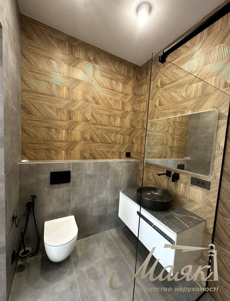 Продаж сучасного будинку 172м2 у закритому КМ Лісники, поруч ліс