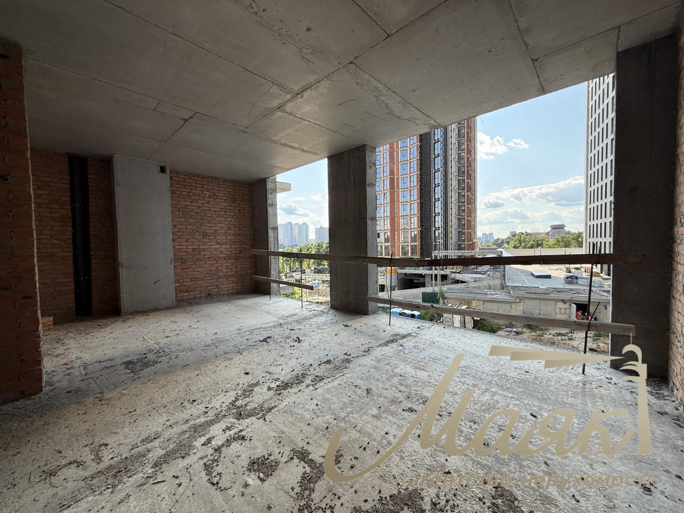 Apartment for sale 108 m2 in LCD Novopecherskie Lipki Dragomirova 7 turn