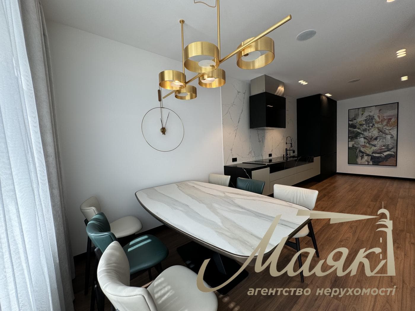 Продажа 3к квартиры 150м2 в ЖК Новопечерские липки, Драгомирова 17, Печерск, Киев