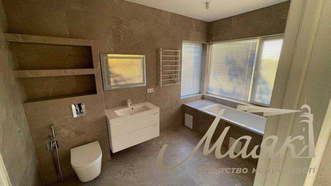 Продаж 2х-поверхового будинку (150м2) с.Гатне