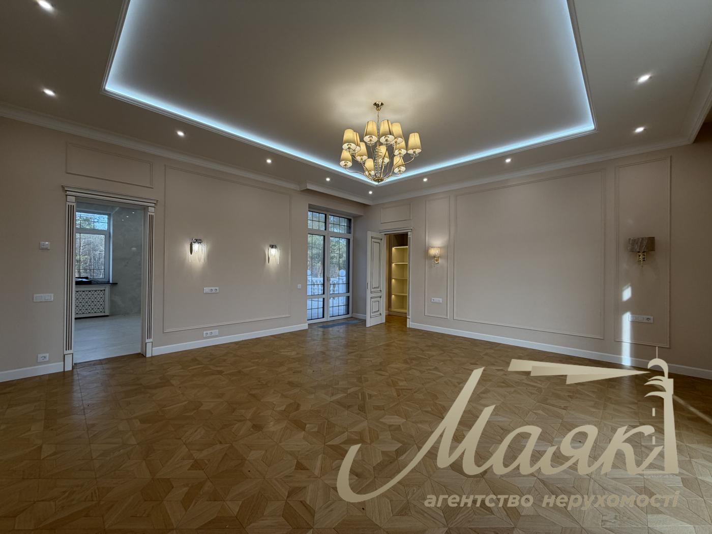 Продажа дома 418.6м2 с выходом до воды, участок 50 соток в КГ "Dream Village", с. Лебедевка