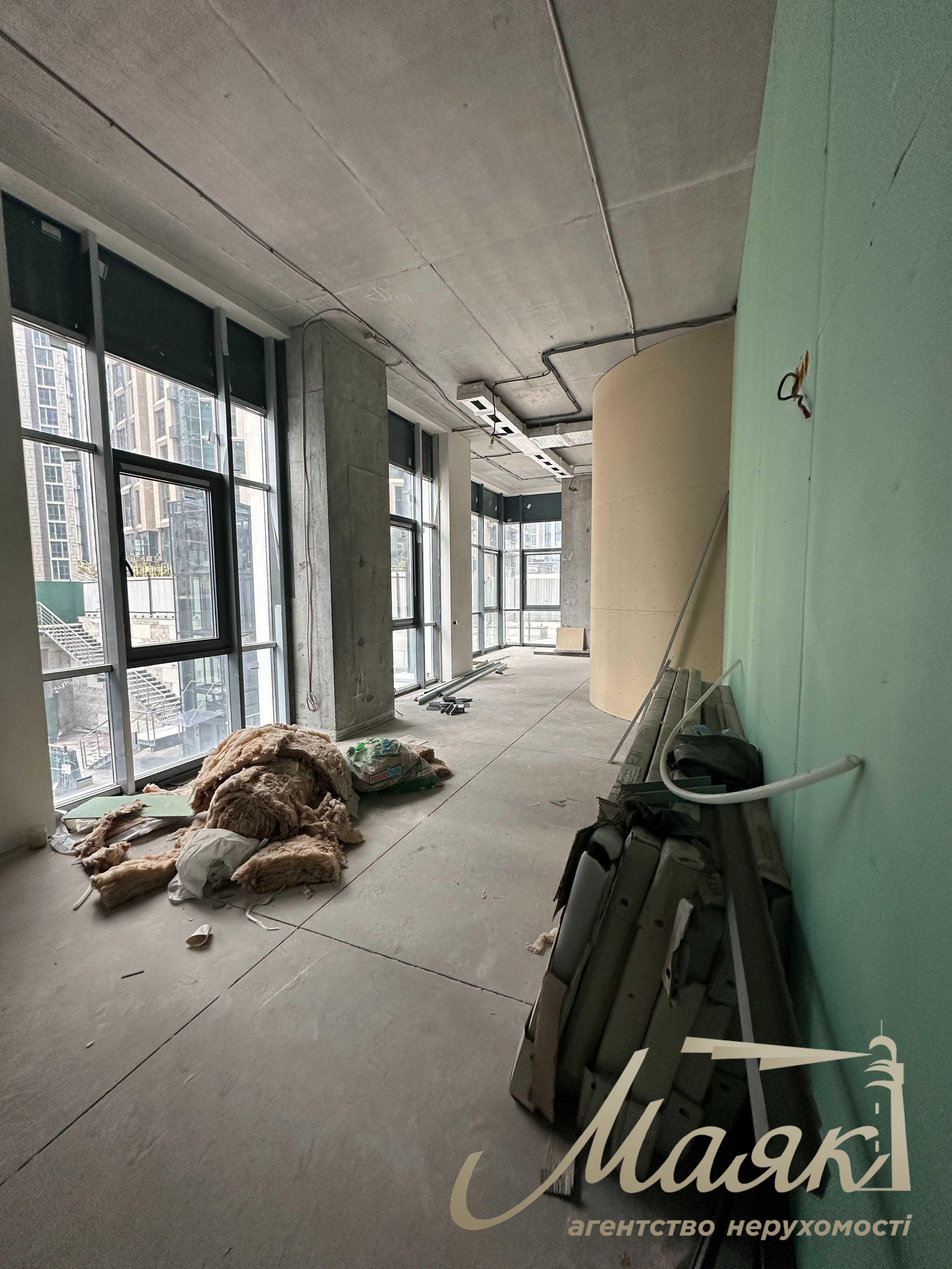 Rent front commercial premise 157 m2 LCD "Novopecherskie Lipki" Andriy Verkhoglyada str. 19-A, Kyiv