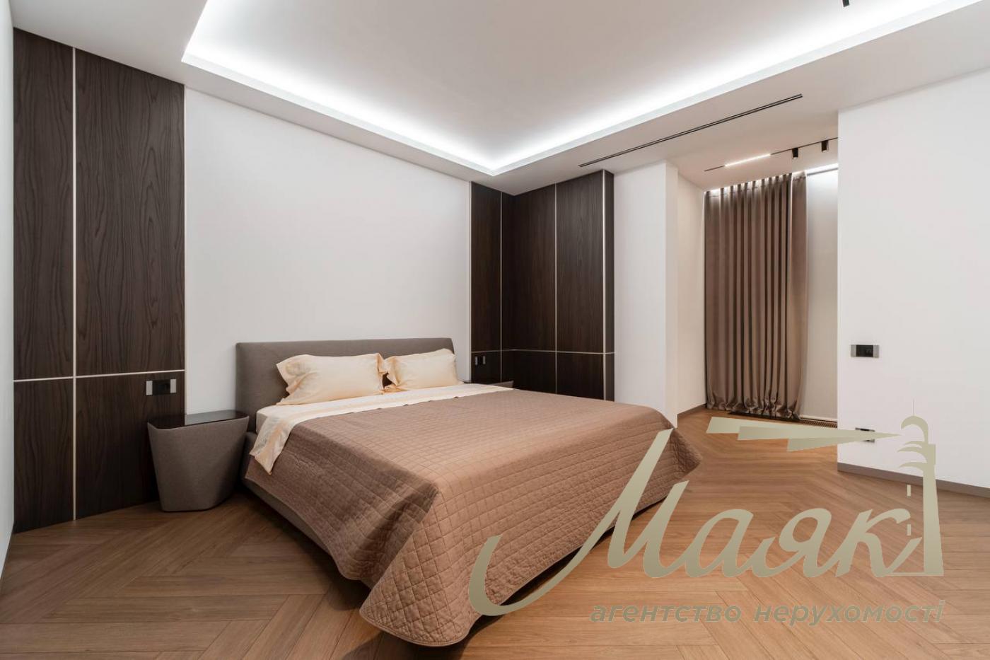 Аренда квартиры 125м2 в ЖК «Новопечерские Липки» Драгомирова/Верхогляда, Печерский район, Киев