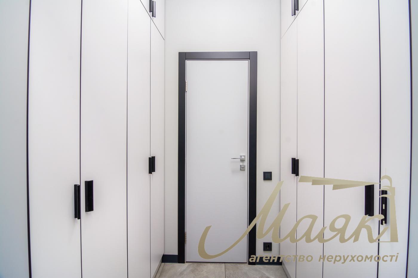 Оренда офісу 165м2 в ЖК Royal Tower, вул.Саксаганського 37-К, Олімпійська