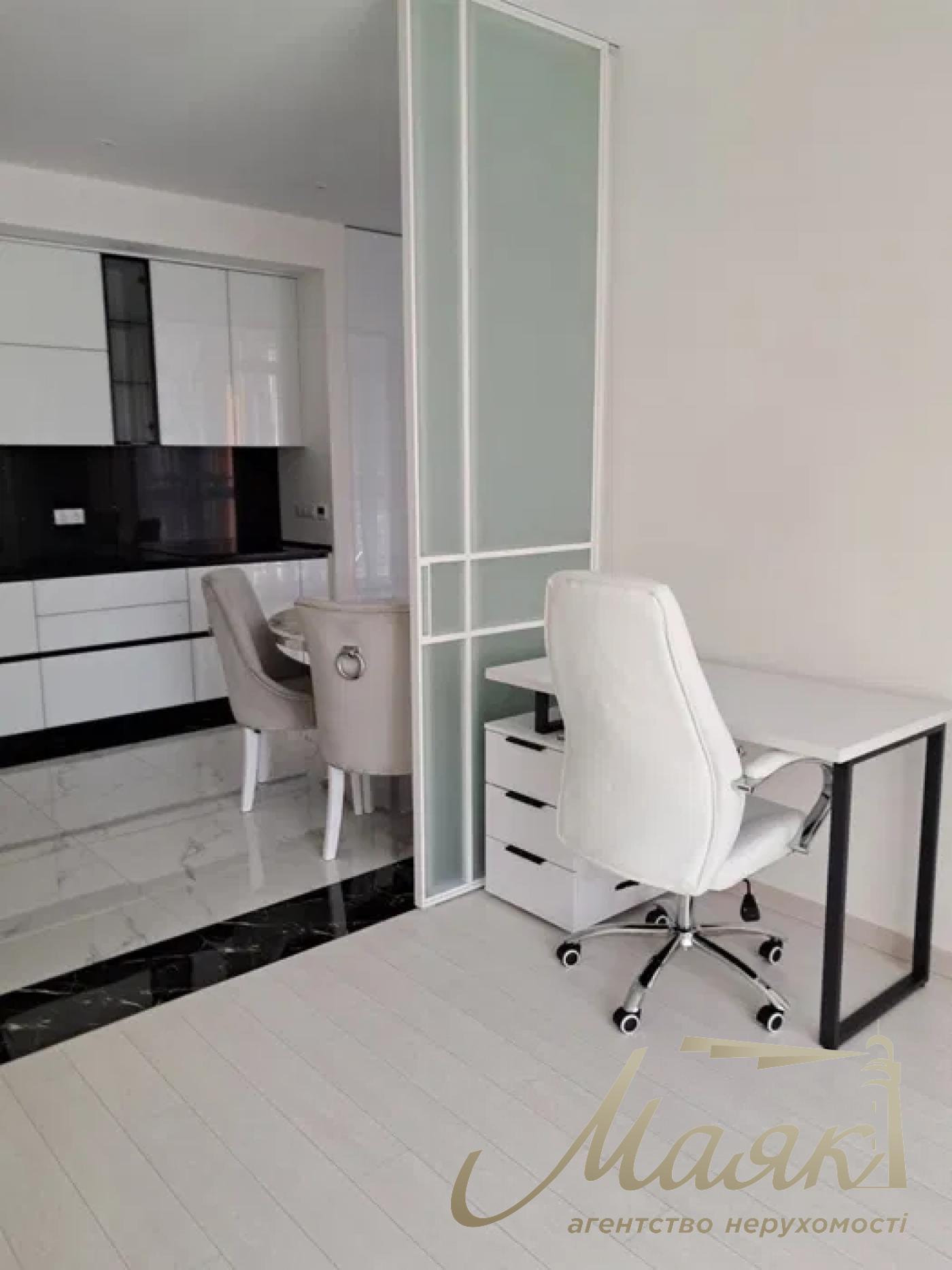 Аренда 2-комнатной квартиры 83м2 ЖК Французский Квартал 2