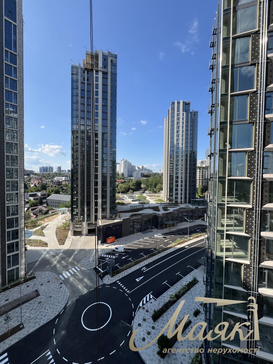 Продажа 3х-комнатной квартиры 131.79м2 в ЖК новопечерские липки, ул. Андрея Верхогляда/Драгомирва, Печерск, Киев