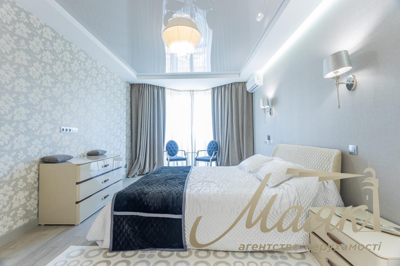 Продаж 3х-кімнатної квартири 108.3м2 вул. Коперника, Шевченківський район, Лук'янівка, Київ