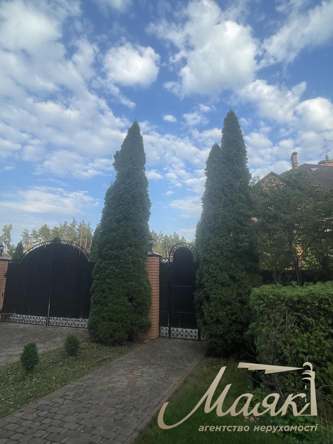 Оренда будинку Пуща Лісова, Мощун, закрите містечко з Лісом та Озером