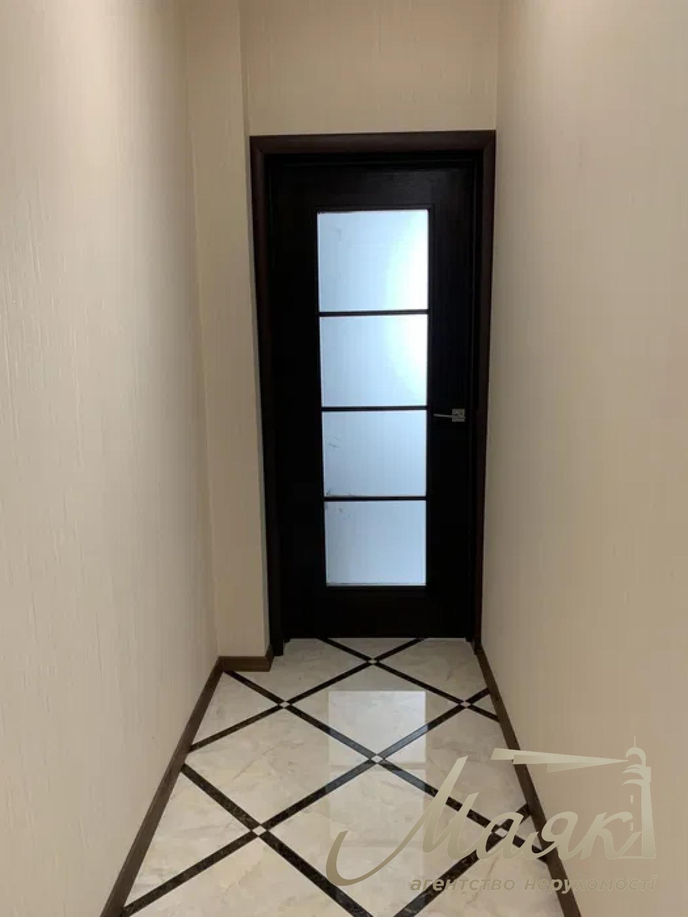Rent 2k apartment (63 m²) in Residential Complex Novopecherskie Lipki