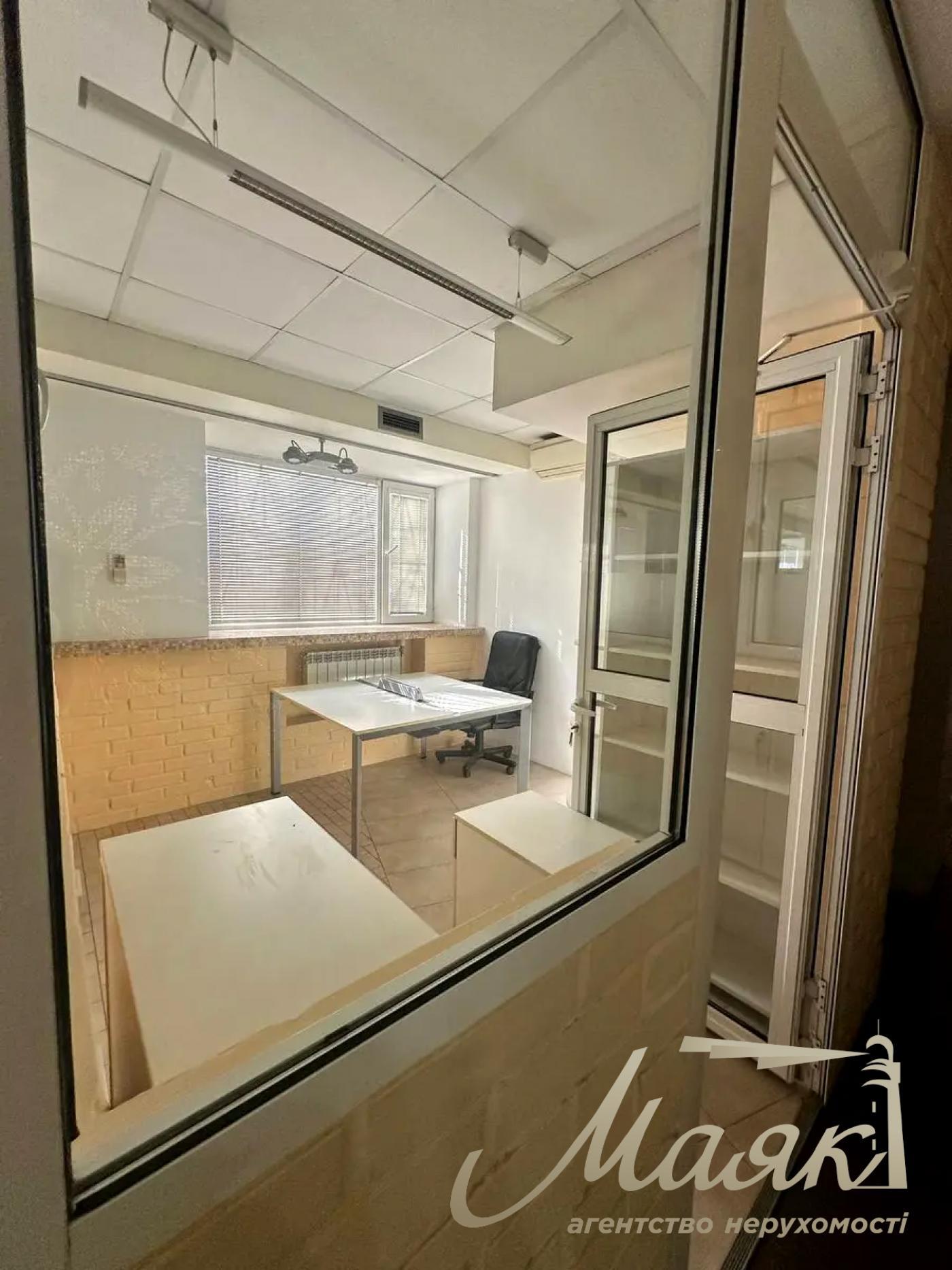 Office for rent 230m2 Aleksa Tikhogo str. 89-A, Shulyavskaya.