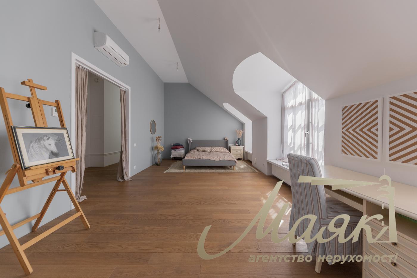 Продажа загородной резиденции в с.Капитановка, Киево-Святошинский р-н