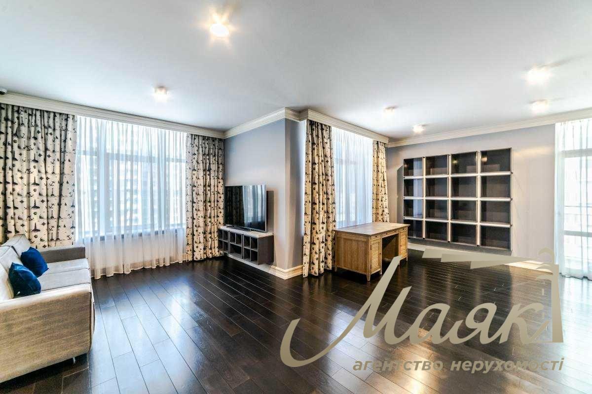 For sale 9-room penthouse with terrace in LCD "Novopecherskie Lipki", Pechersky district, Kiev, 660 m²