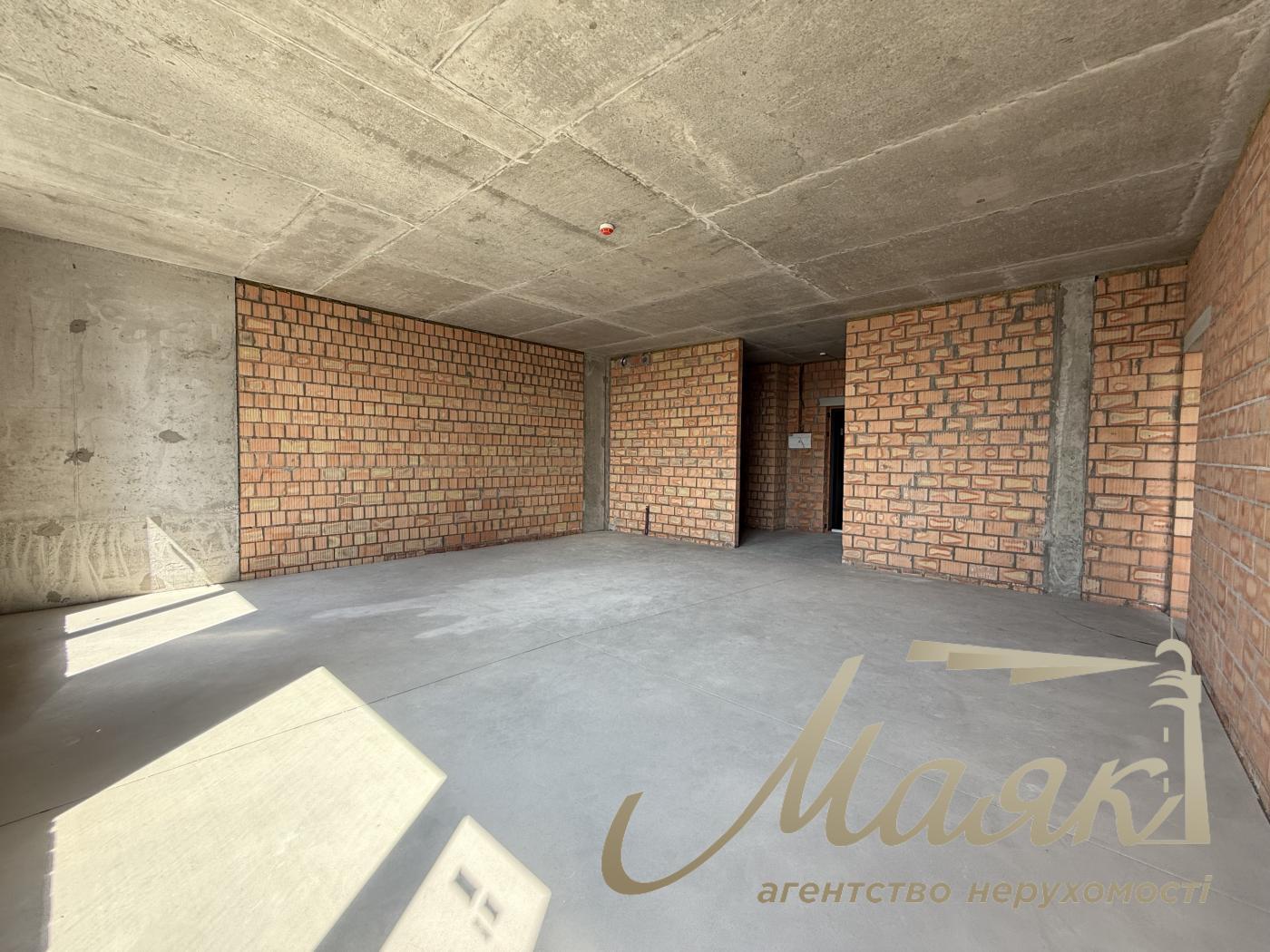 For sale 3 bedroom apartment in LCD Tetris Hall, Ivan Fedorov Street, Kiev