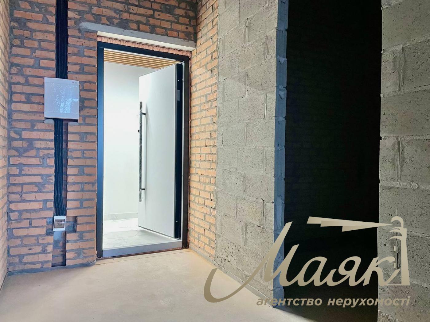 Продаж 3к квартири ЖК TRIIINITY