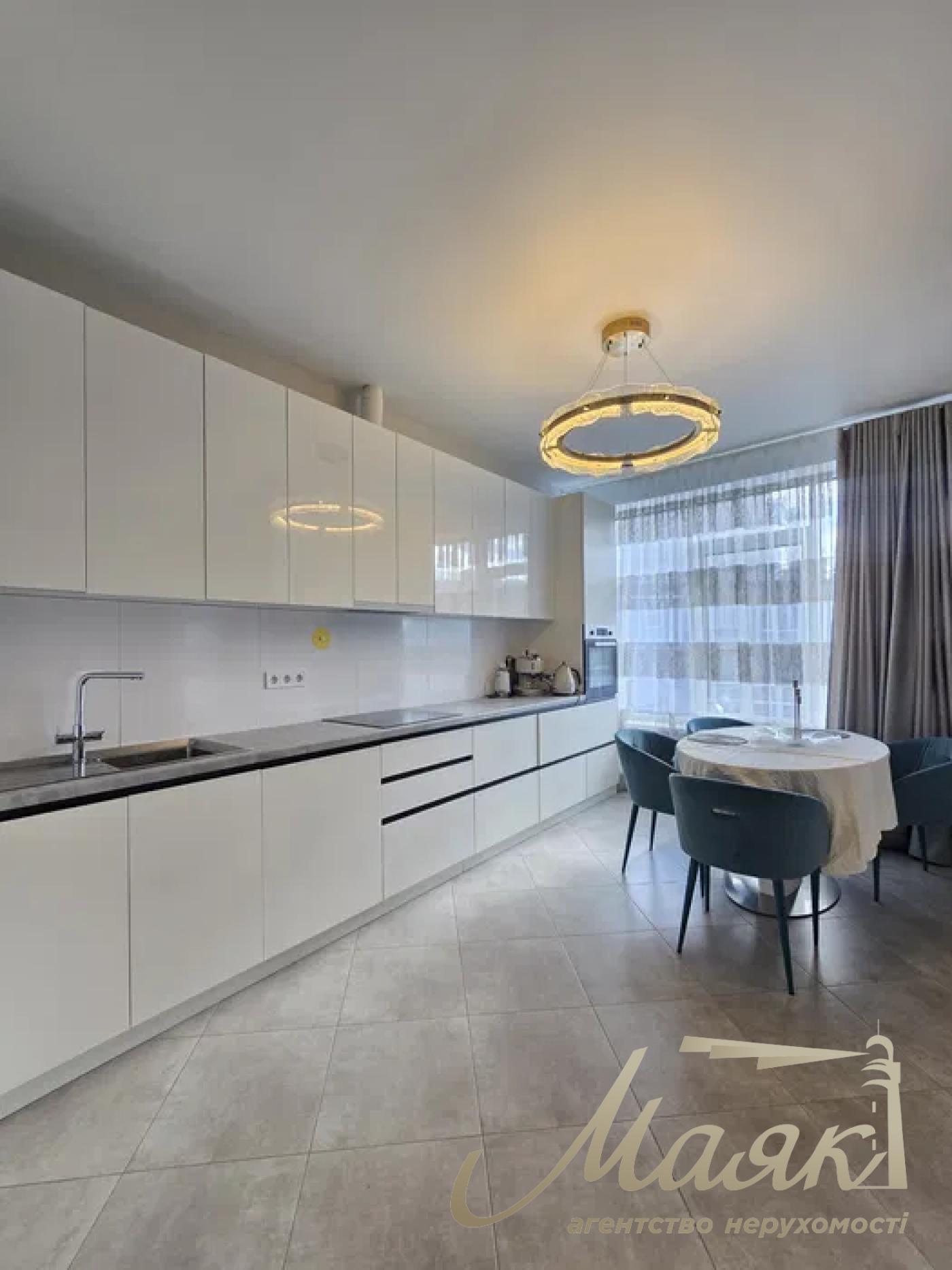 Продаж 4-кімнатної квартири ЖК Busov Hill, вул. Бусловська