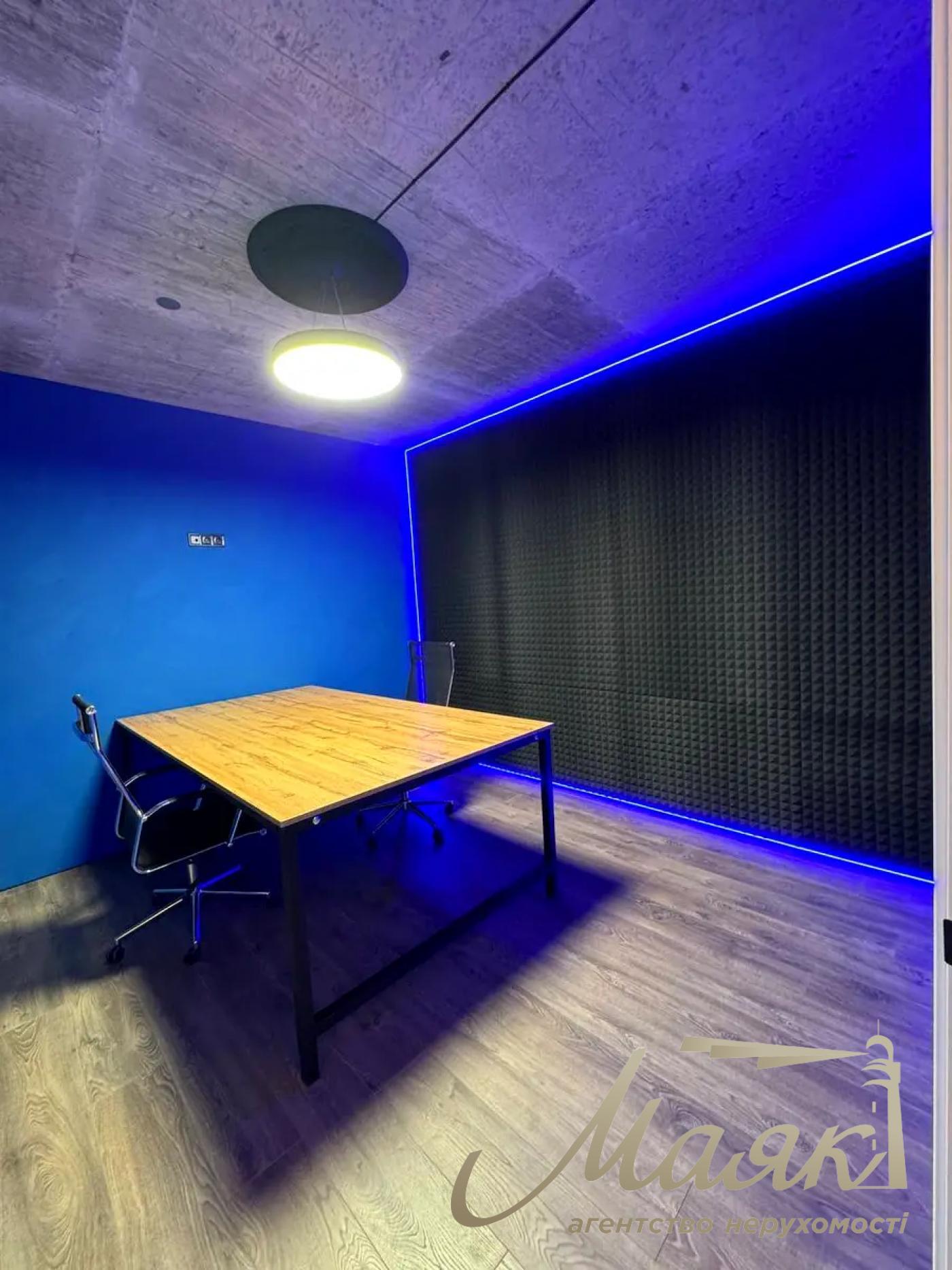 Office for rent 230m2 in LCD Novopecherskaya Tower, Boychuk str.