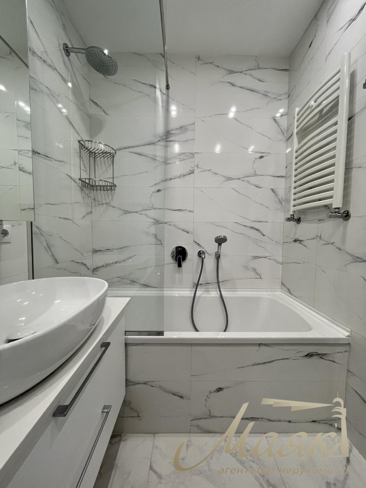 Аренда 3к. квартиры, ЖК "Французский квартал", ул. Предславинская