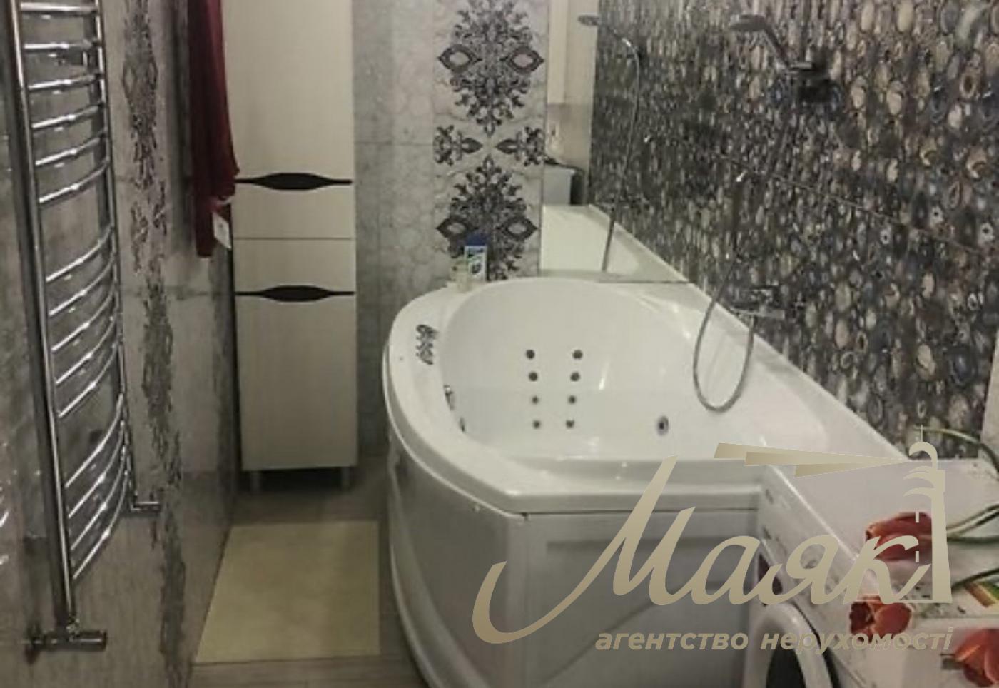 Продаж 9-к квартири 485 кв.м., вул. Ковпака, 17, м. Київ