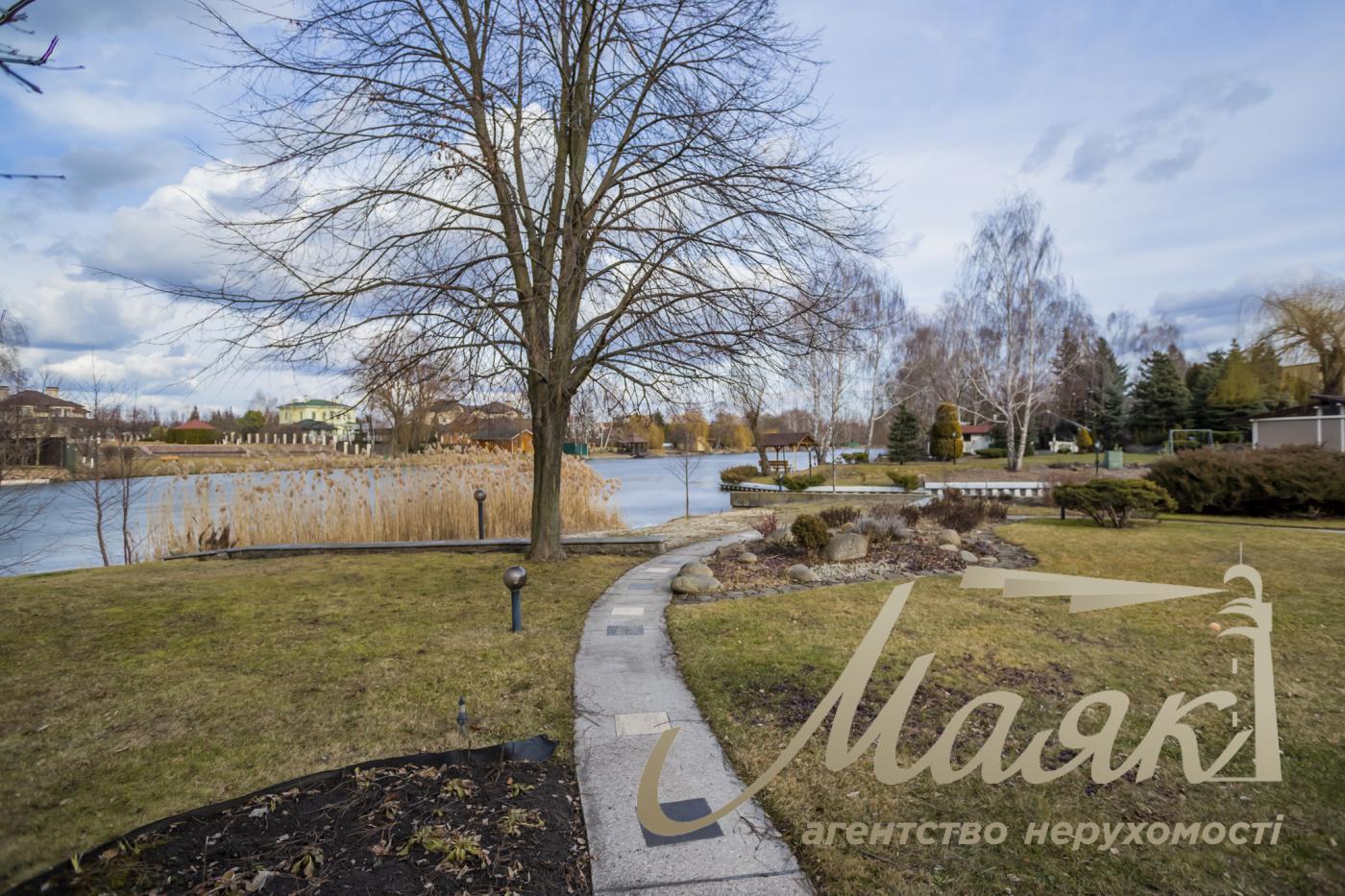 Sale of a house in the residential complex "Golden Gate", Kozin village.