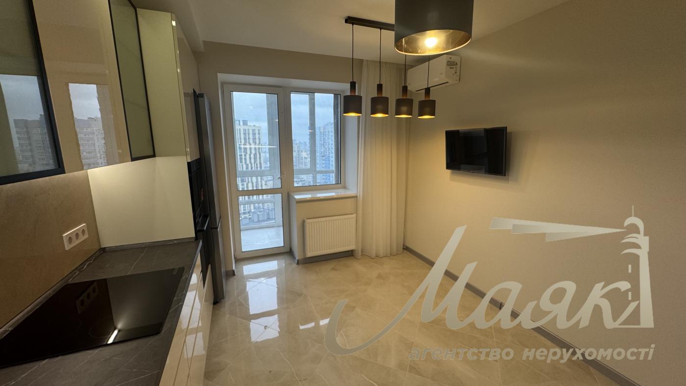 Rent 2-bedroom apartment 70 m2 in LCD Alexandria, Solomenka
