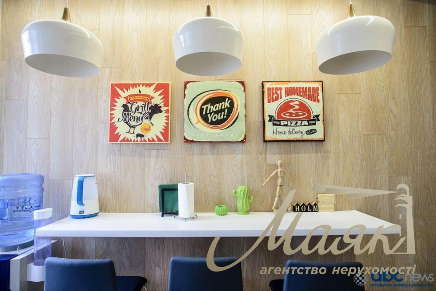 Аренда офиса 860 м.кв. пл.Спортивная, Печерск