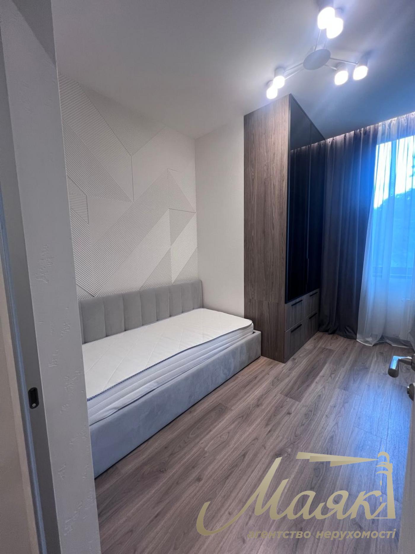 Rent 3-room apartment in Crystal Park Tower Residential Complex