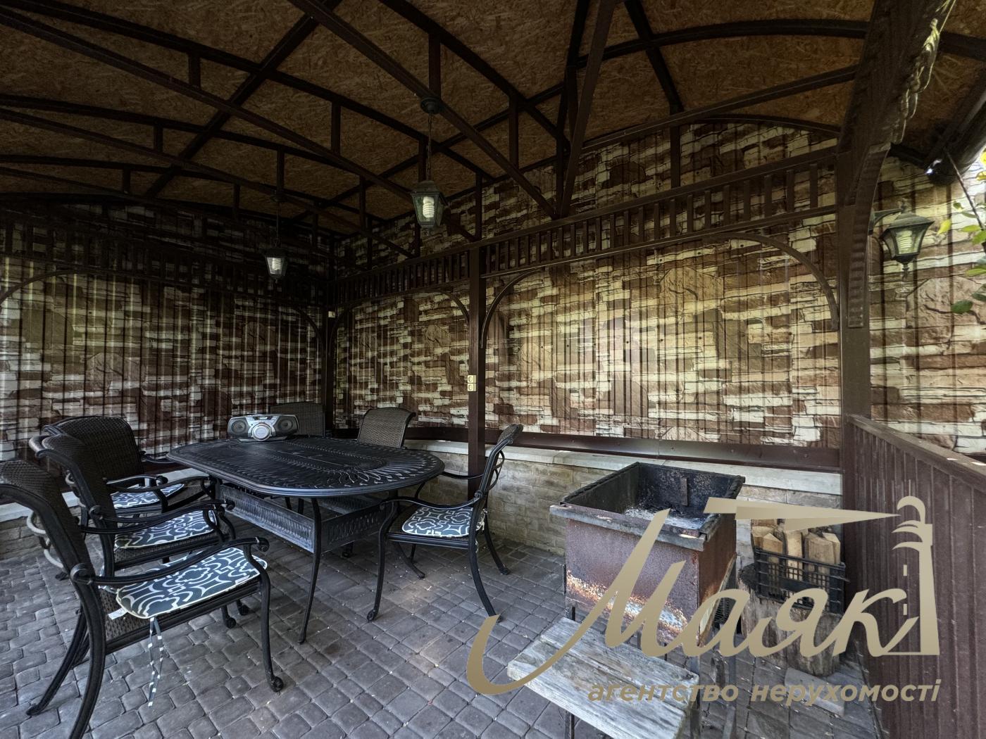 Rent 2-storey house 220m2 in. Ivankovici/Kruglyk, KG "Maetok"