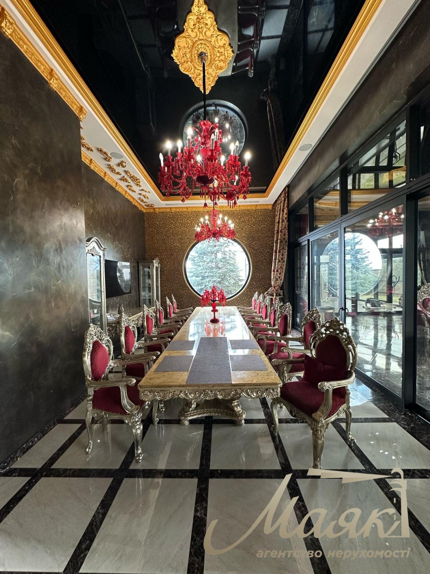 For sale one-storey cottage with access to the lake in the cottage town in the village of New Bezradichi, Obukhiv district.