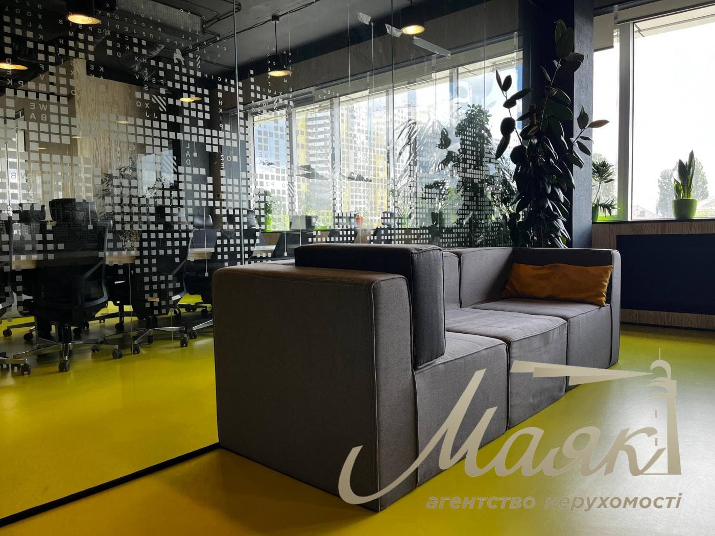 Fully renovated office space for rent, 1,006 m², 6 Havel Street, Solomenka