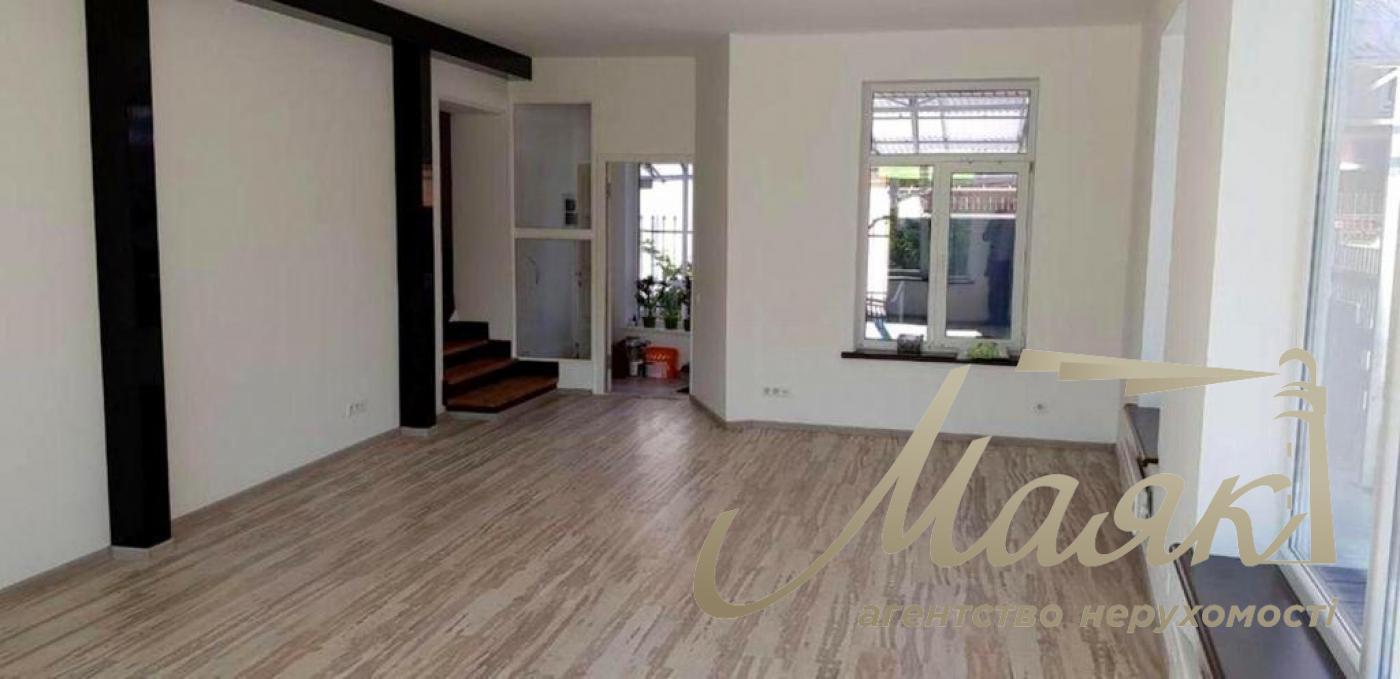 Оренда комерційної будівлі 600 м.кв. Печерський р-н