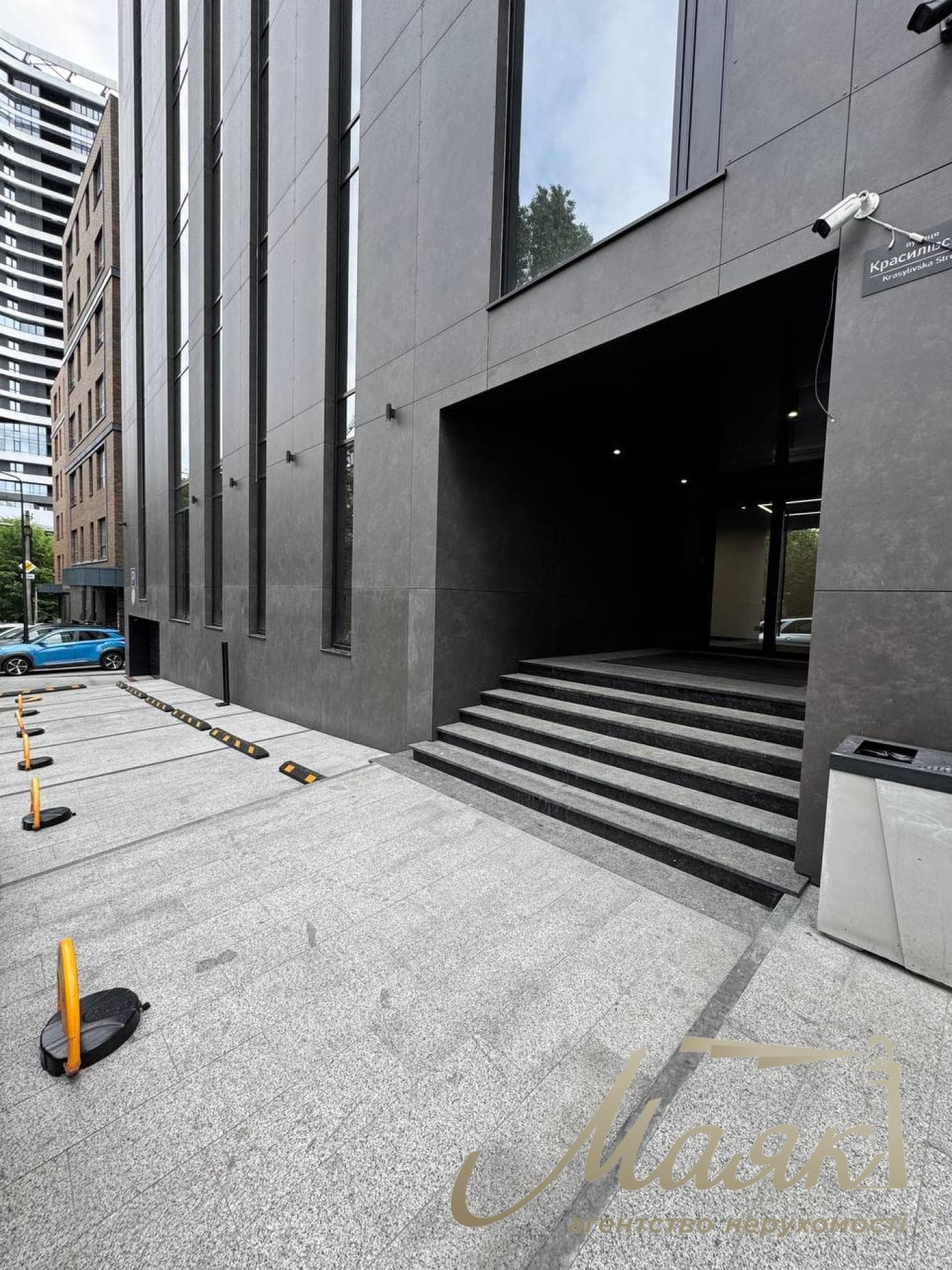 Office space for rent: 282.6 m² in the G Park Business Center, a Class A business center in the Holosiivskyi District.