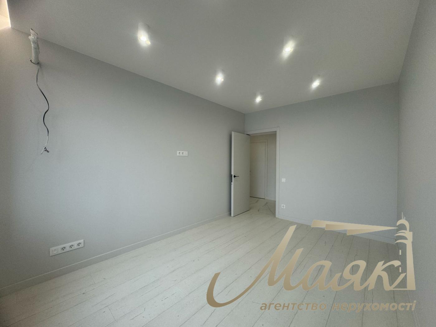 Sale of 3-room apartment in residential complex Seven (Residential Complex Seven)