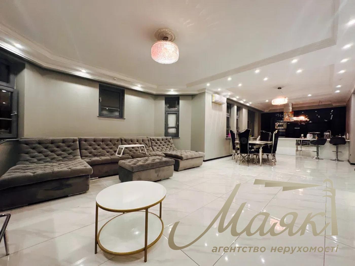 Продаж 2-кімнатної квартири вул. Павлівська, Солдатська Слобідка